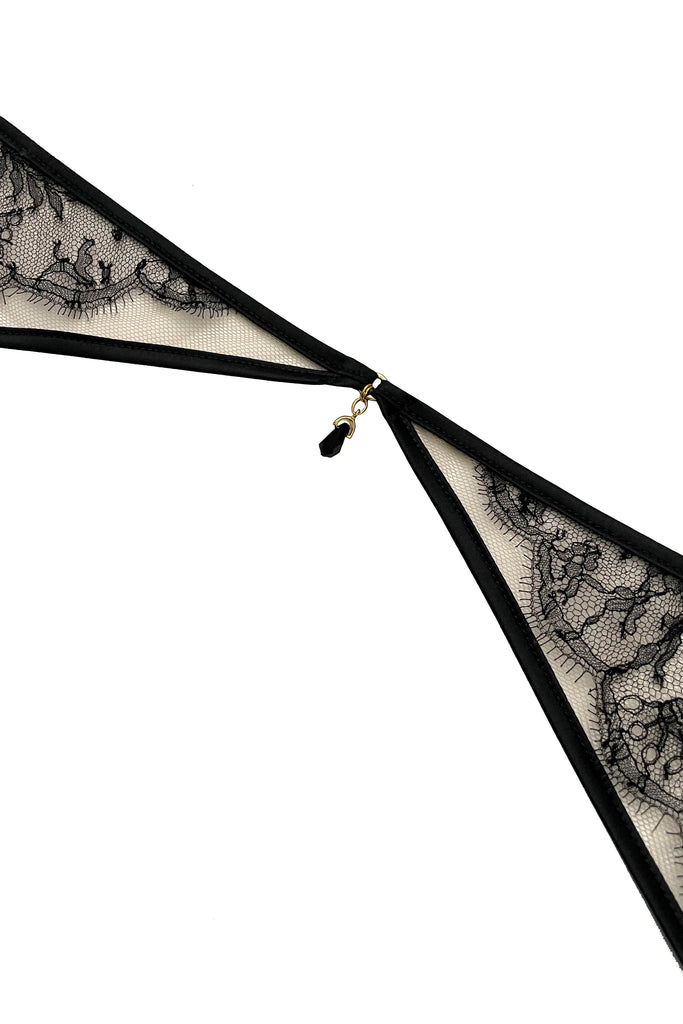 Close up detail of Rosalia luxury garter belt 